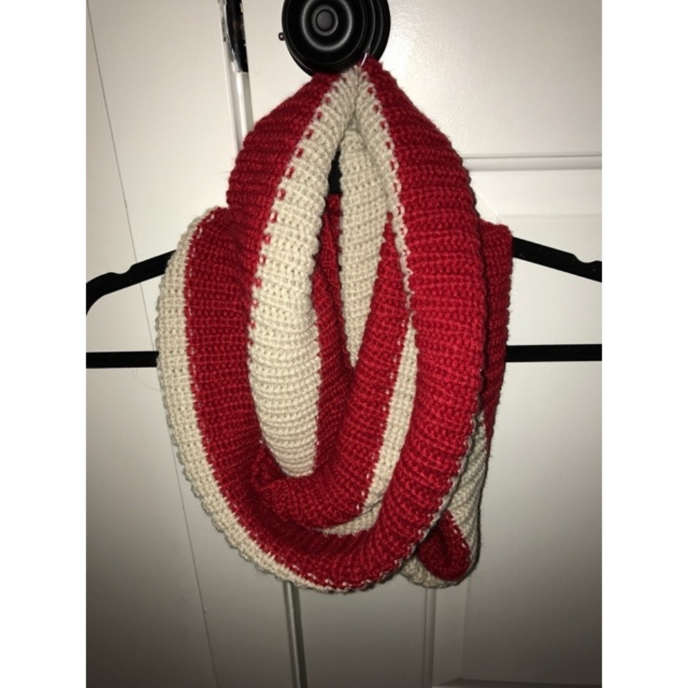 Infinity Scarf - Picture 2 of 7